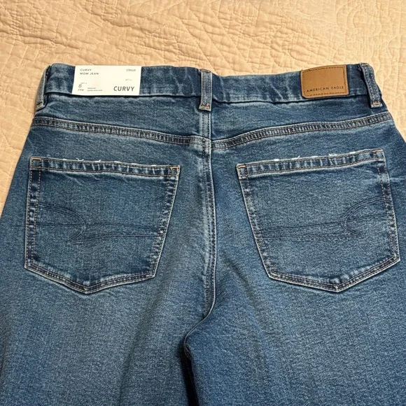 American Eagle Outfitters Women's Blue Straight Jeans - Picture 3 of 3